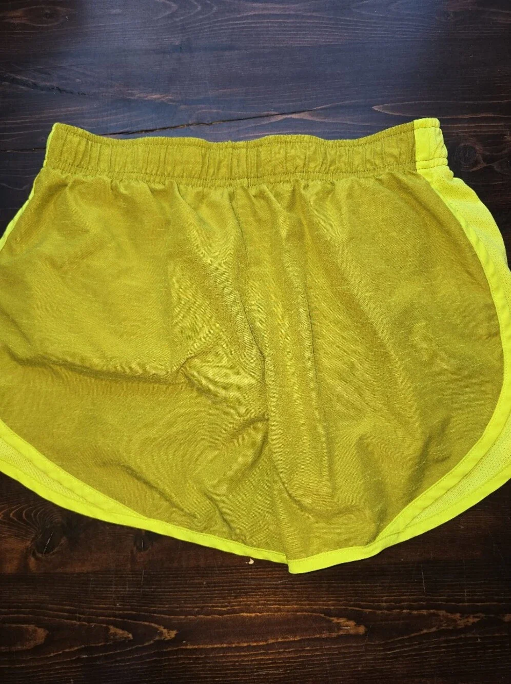 Nike Women’s Dri-FIT Tempo Running Shorts Neon Yellow Lime | Size Small